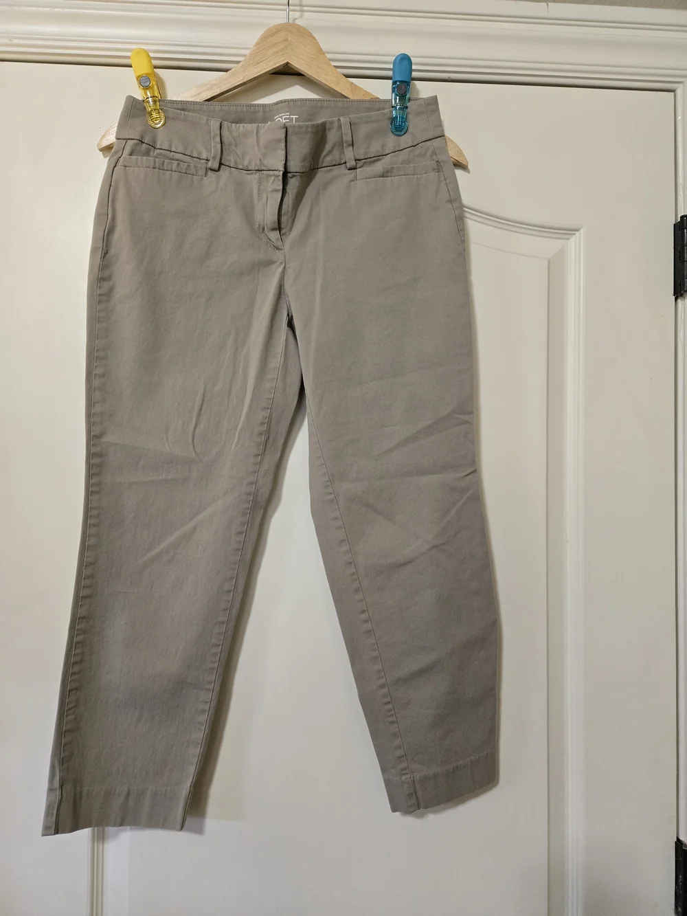 Ann Taylor Straight Leg Pants in Taupe Khaki